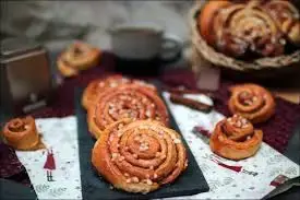 Kanelbullar ou Petits pains briochés à la cannelle ( Finlande)