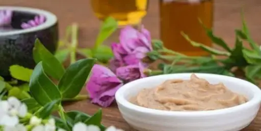 Masque anti fatigue à la levure de bière et argile blanche